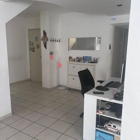 דופלקס משפחתי בשכונת מנחם בגין Appartement Ramla Buitenkant foto